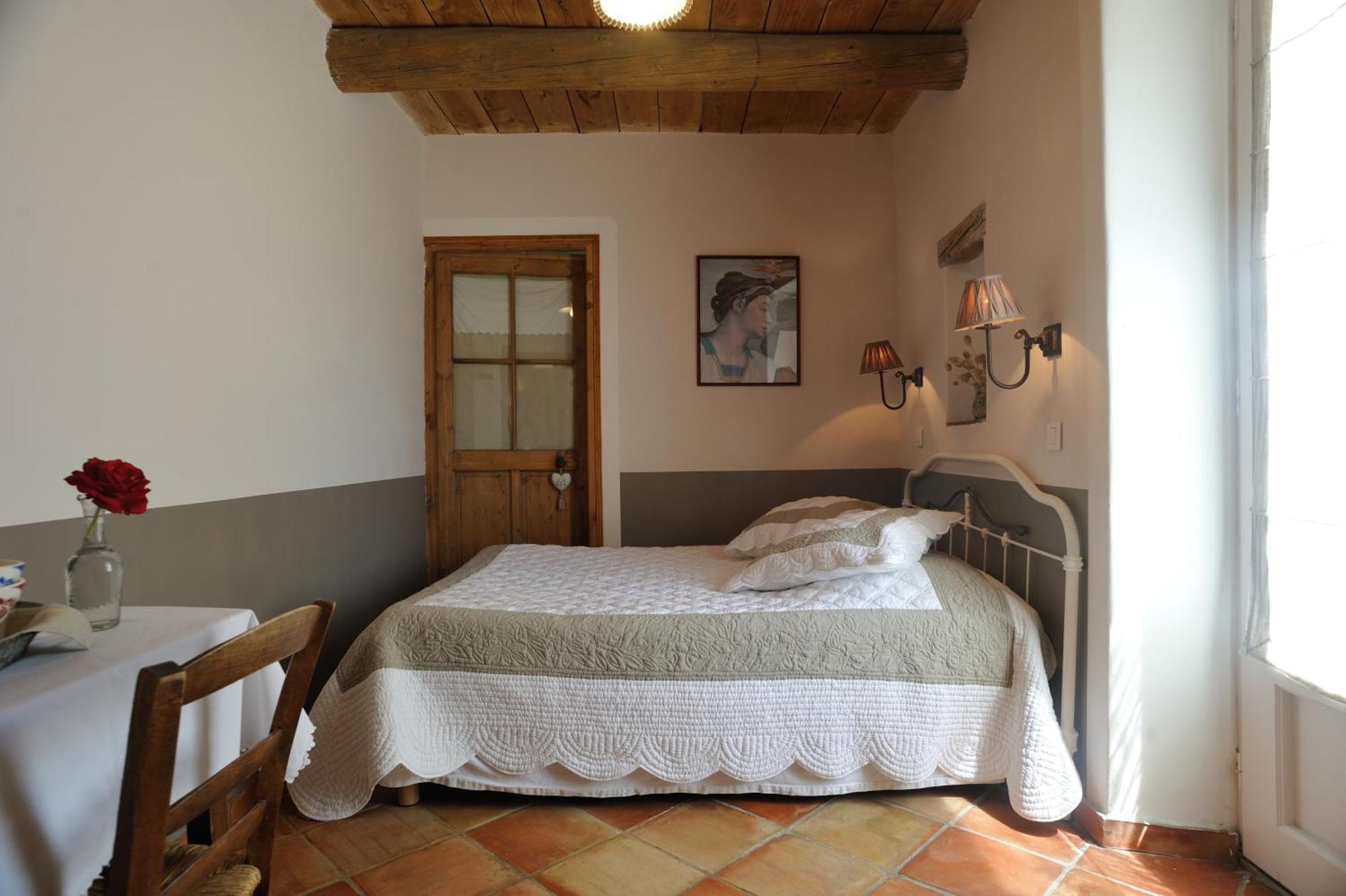 Chambres D'Hotes Domaine Des Machottes Grans Εξωτερικό φωτογραφία