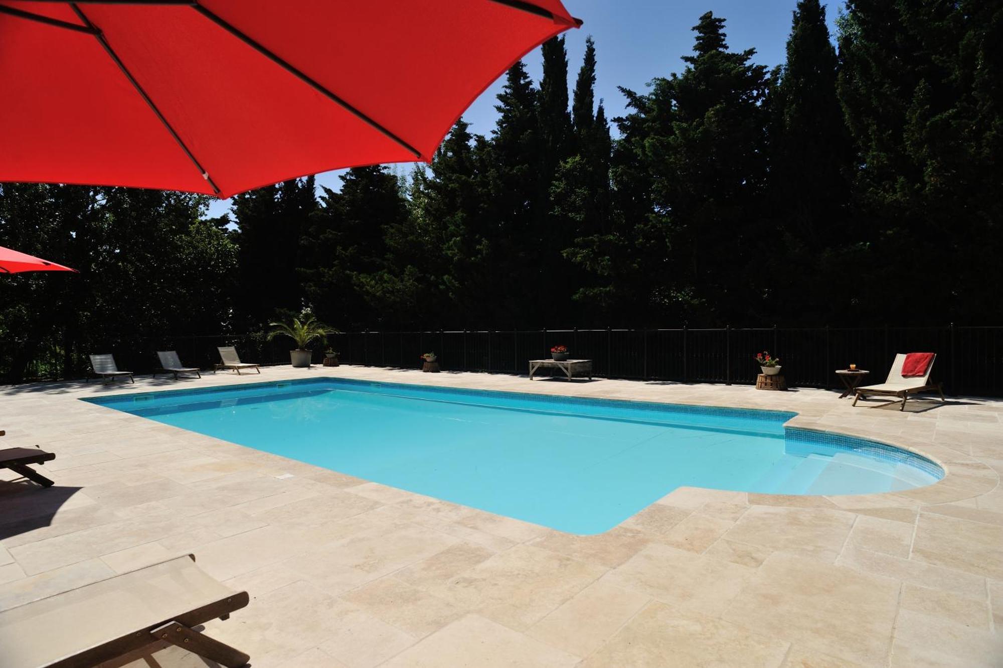 Chambres D'Hotes Domaine Des Machottes Grans Εξωτερικό φωτογραφία