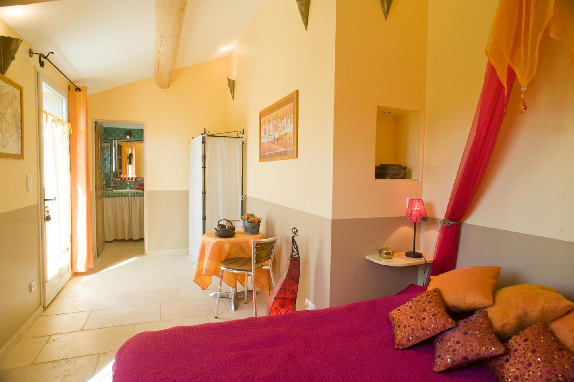 Chambres D'Hotes Domaine Des Machottes Grans Εξωτερικό φωτογραφία