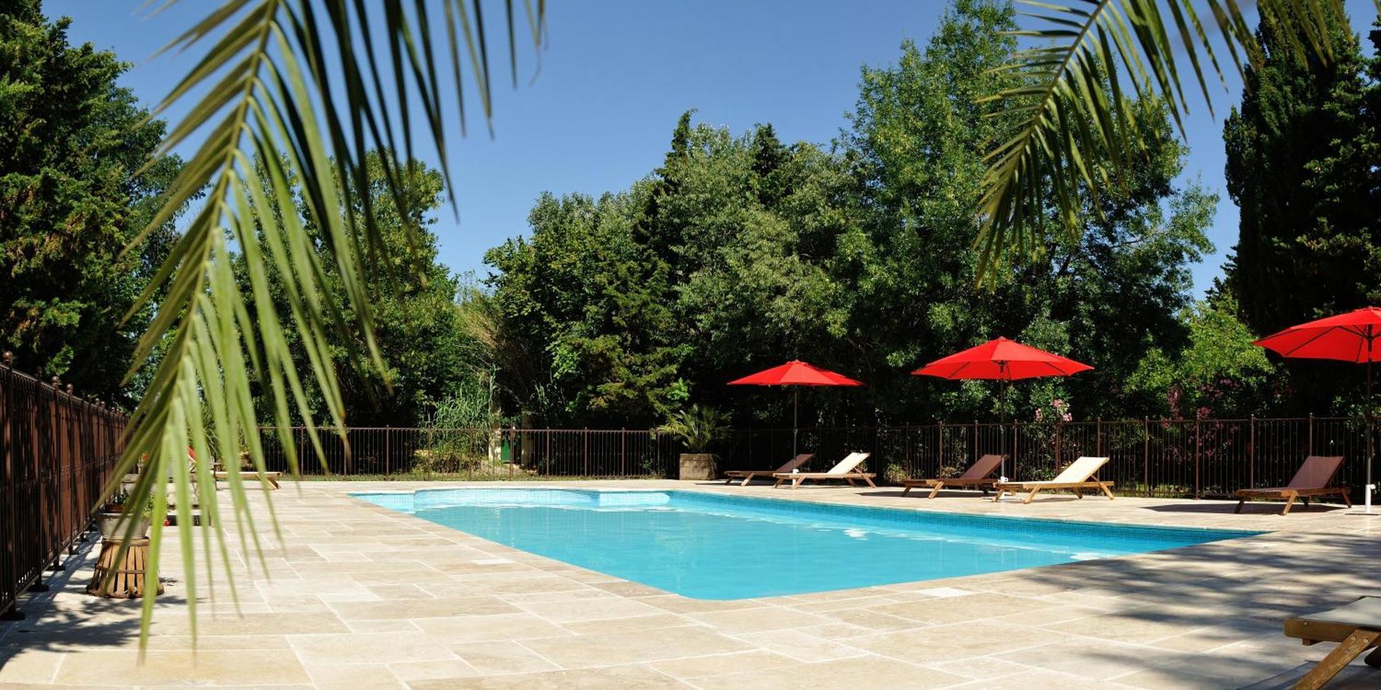 Chambres D'Hotes Domaine Des Machottes Grans Εξωτερικό φωτογραφία