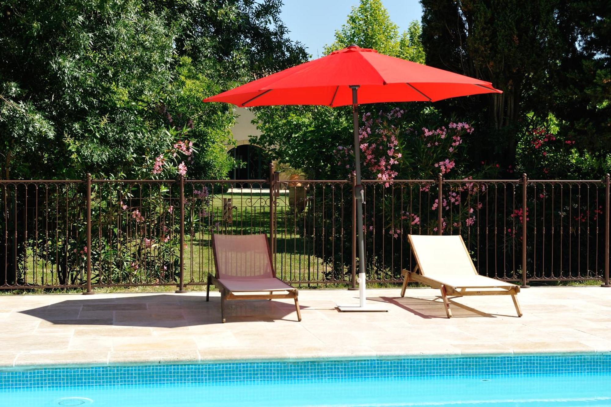 Chambres D'Hotes Domaine Des Machottes Grans Εξωτερικό φωτογραφία