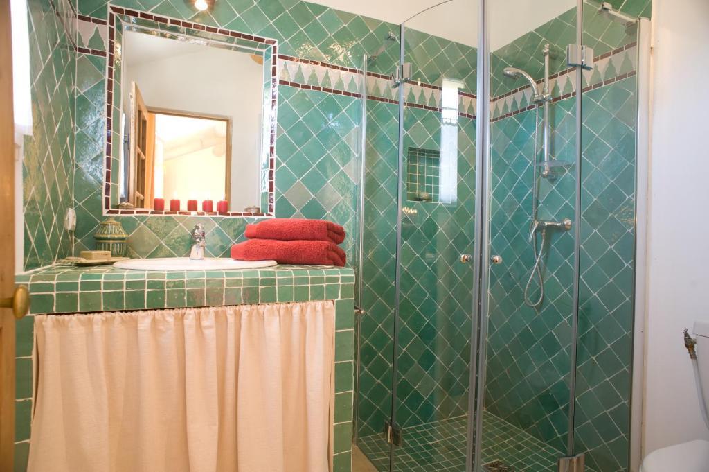 Chambres D'Hotes Domaine Des Machottes Grans Δωμάτιο φωτογραφία
