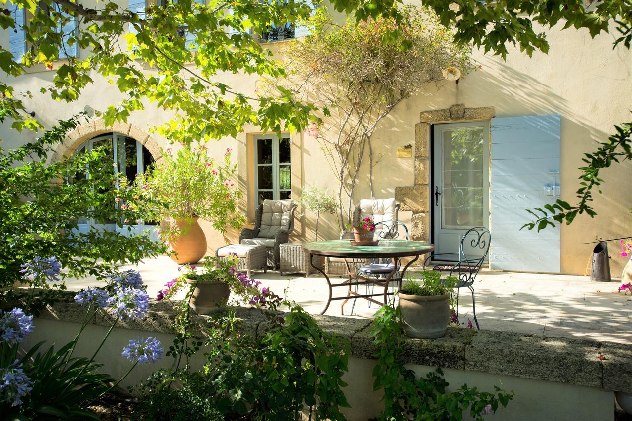 Chambres D'Hotes Domaine Des Machottes Grans Εξωτερικό φωτογραφία